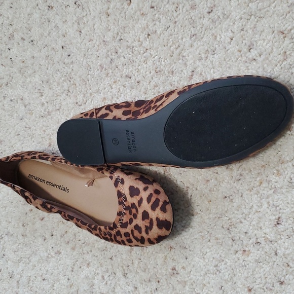 Flats - Picture 4 of 5